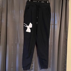 Under Armor Fitted cold gear sweatpants/joggers